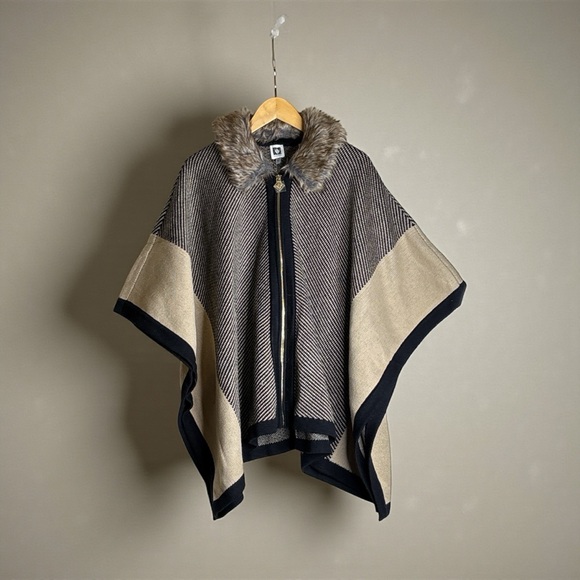 Anne Klein Jackets & Blazers - Cape L/XL Anne Klein Size L/XL. New With Tags.